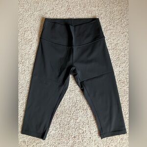 Lululemon crop leggings